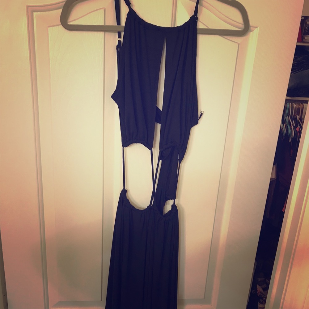 Long black sleek dress never worn